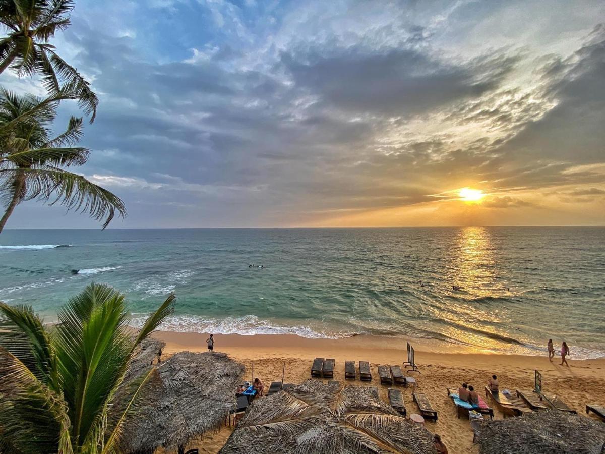 Main Reef Guest House Hikkaduwa Dış mekan fotoğraf