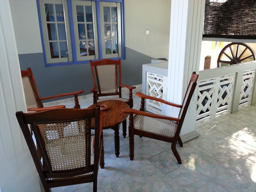 Main Reef Guest House Hikkaduwa Dış mekan fotoğraf