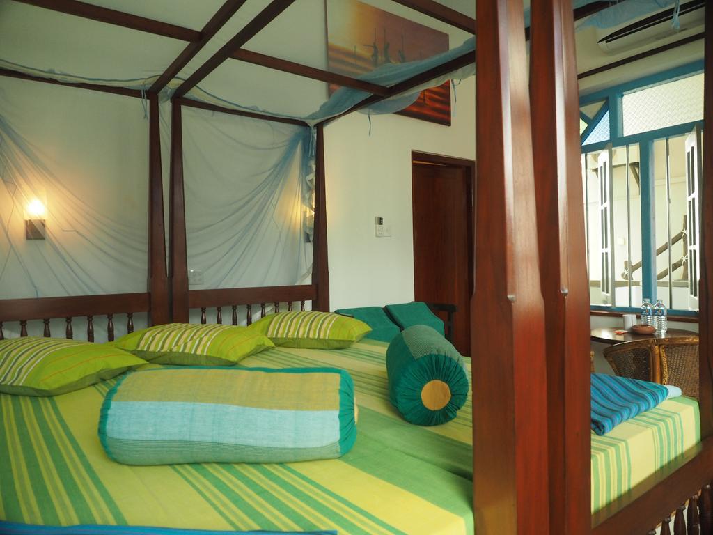 Main Reef Guest House Hikkaduwa Dış mekan fotoğraf