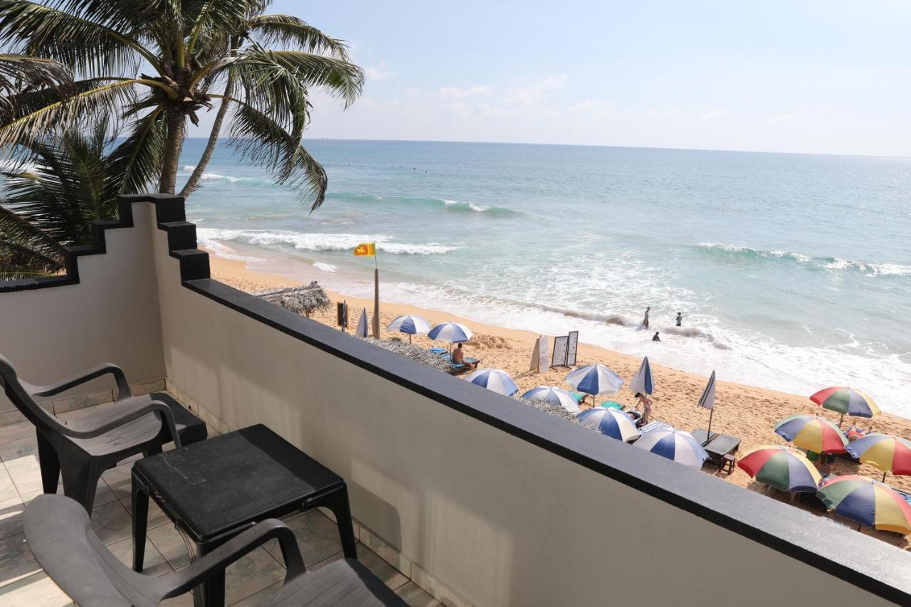 Main Reef Guest House Hikkaduwa Dış mekan fotoğraf